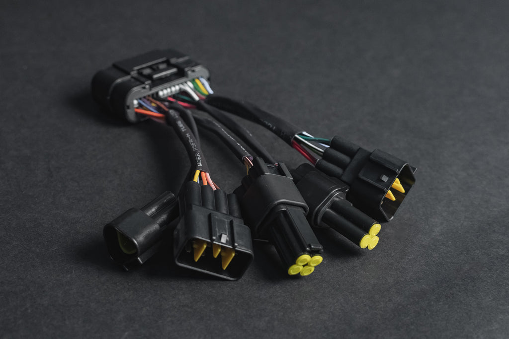 Connecteurs et faisceau du contrôleur TORP TC500 pour installation sur Surron Light Bee