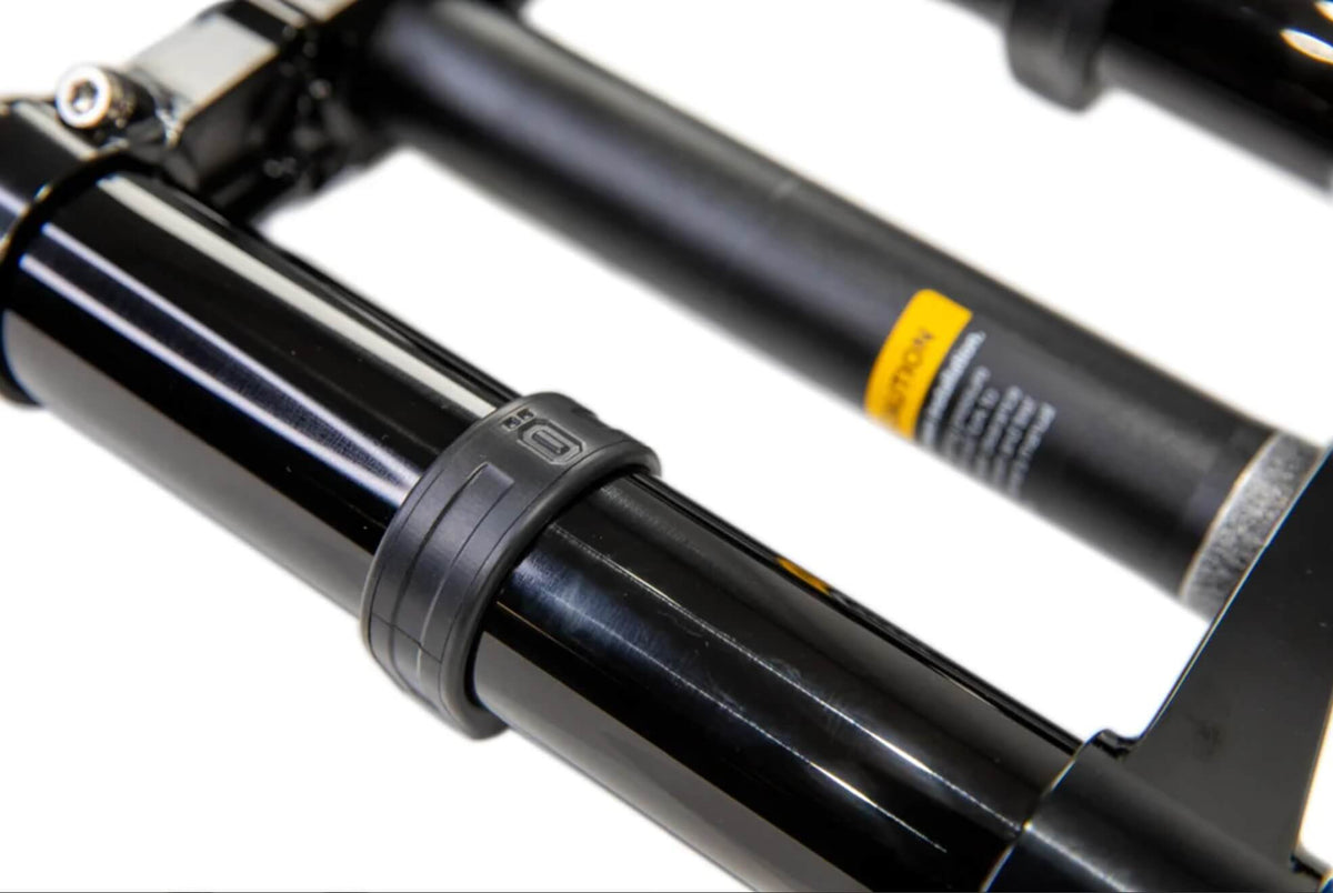 Vue centrale de la fourche Ohlins DH38