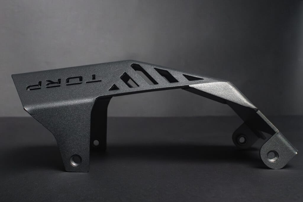 VUE LATERALE SABOT MOTEUR PERFORMANCE TORP SUR-RON LIGHT BEE