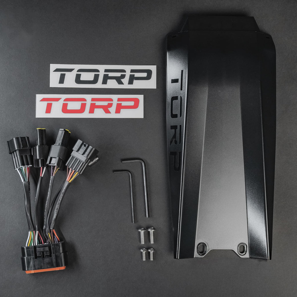 Contenu du pack TORP TC500 avec faisceau de câbles et éléments de fixation pour Surron Light Bee