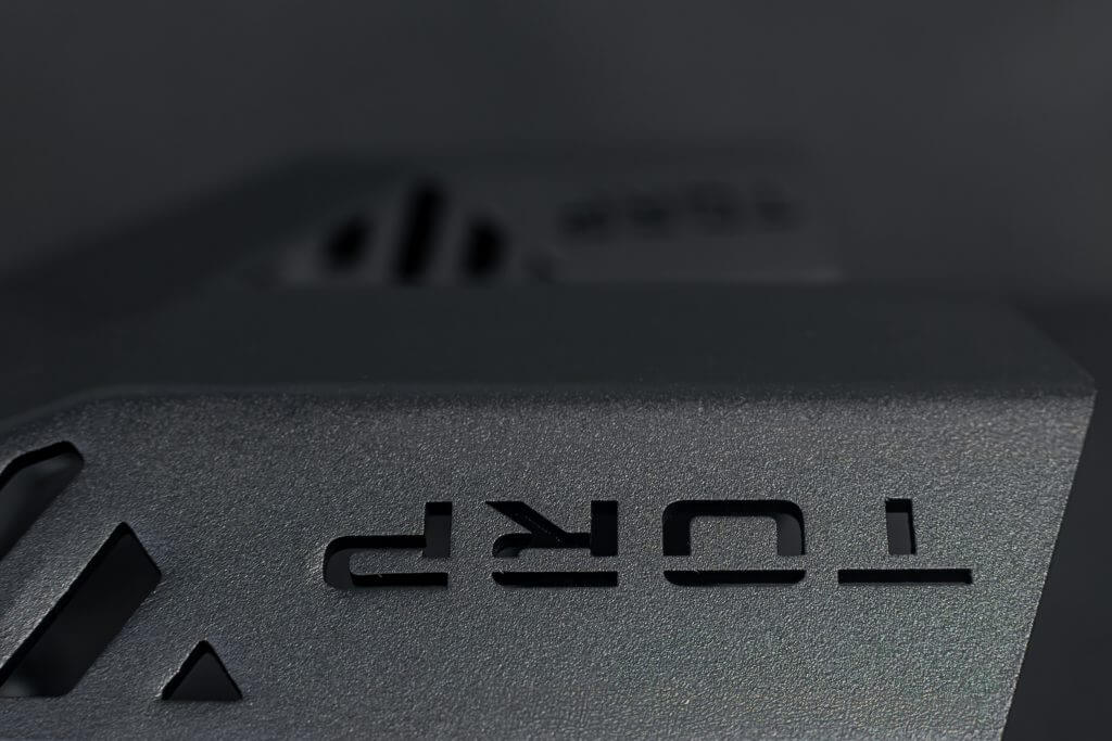 Finition sabot moteur torp en aluminium galvanisé noir