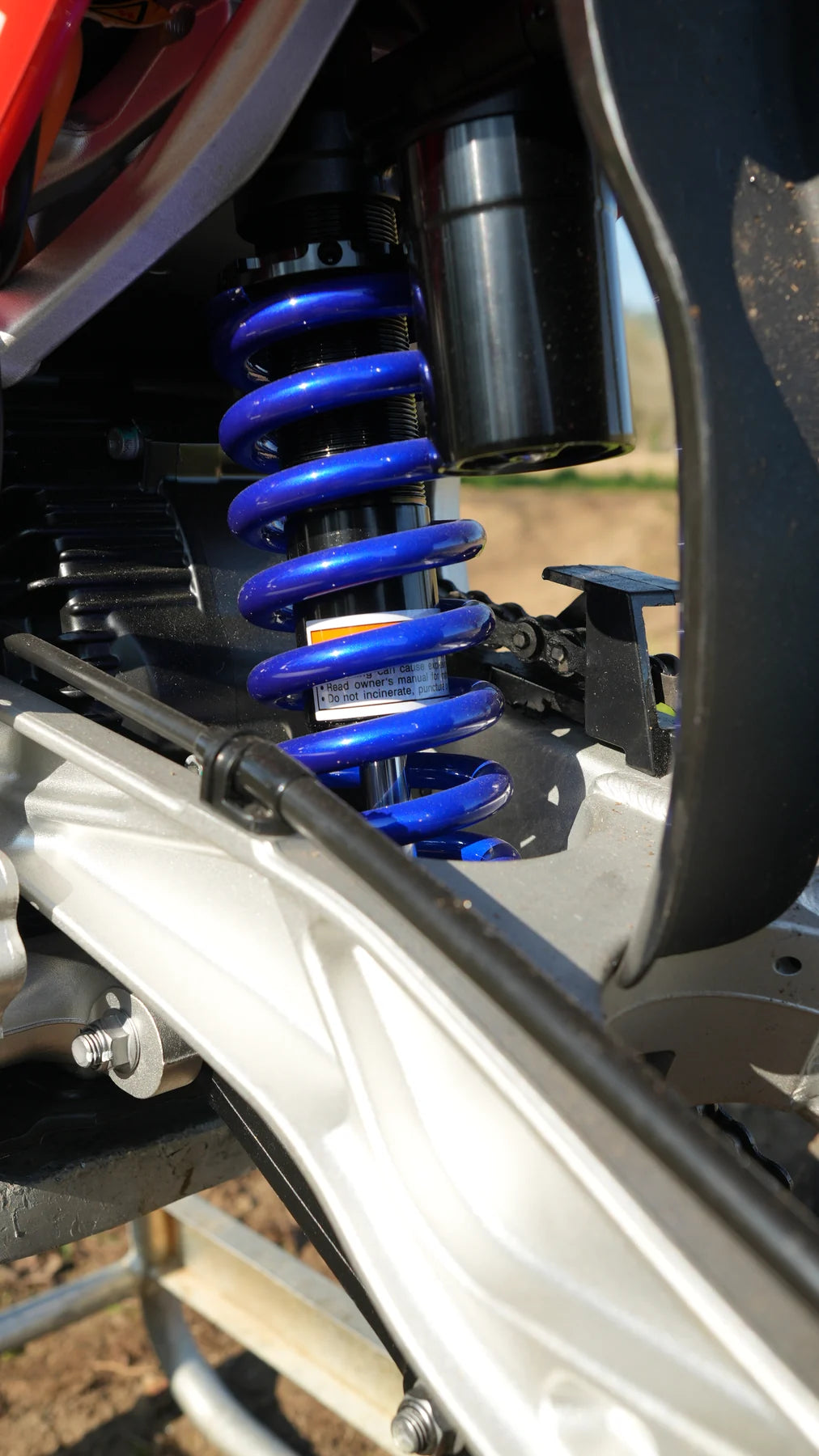 RFN SX-E15 — détail de l’amortisseur arrière